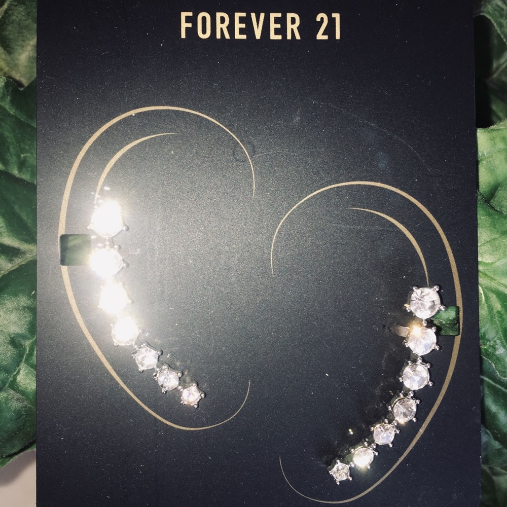 💎Trendy Rhinestone Ear Cuffs